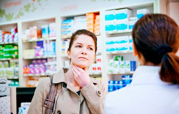 Pilihan ubat untuk kesakitan di nasopharynx di farmasi
