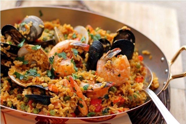 47. Paella dengan makanan laut, Sepanyol